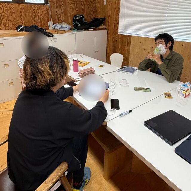 こんにちは！
探求フリースクール・マチラボです！

今日は夏合宿の話し合いをしました✨

タイムテーブルや買い出しリストなどの話し合いをしました。
今回リーダーを務めてくれた生徒は初めて話し合いのリーダーをしましたが、しっかり役割を務めてくれました。

#フリースクール　
#不登校　
#引きこもり　
#不登校支援　
#子どもの居場所　
#友達づくり　
#町田	
#合宿