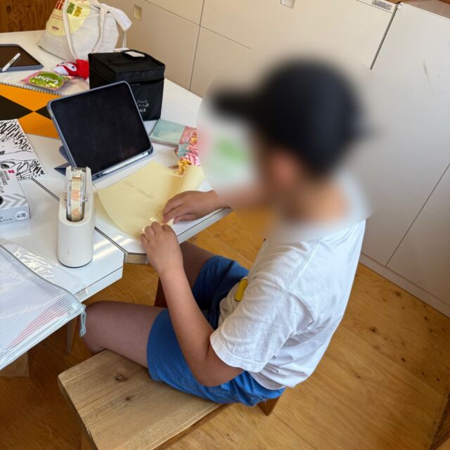 こんにちは！
探求フリースクール・マチラボです！

今日もいつもと変わらず、絵を描いたりゲームをしたりと自由な1日でした😊

今日はある生徒がヒロアカのデクの絵を描いてきてくれました。
だんだんと絵が上手になってきており、子どもの成長ってすごいなぁと思いました✨

#フリースクール　
#不登校　
#引きこもり　
#不登校支援　
#子どもの居場所　
#友達づくり　
#町田	
#創作 
#ヒロアカイラスト